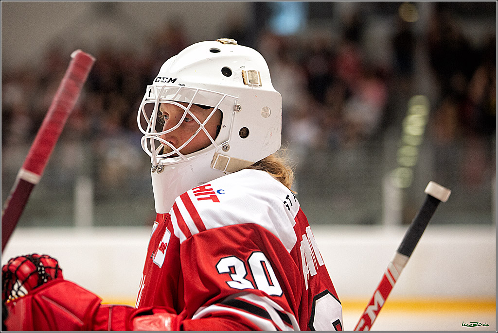 PENNY DEL;  Testspiel 2 Koelner Haie- SC Bern; Koeln, 20.08.2022